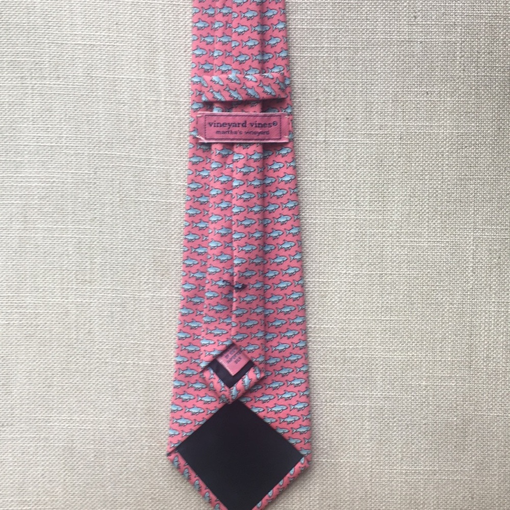 Vineyard Vines boys necktie